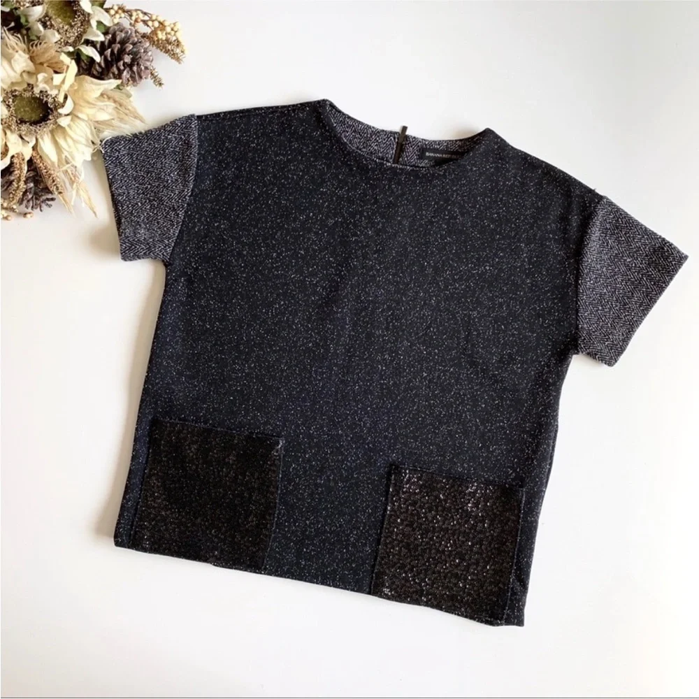 Banana Republic Black and Silver Short Sleeve Top - Picture 2 of 7